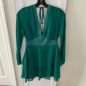 BCBG GREEN COCKTAIL DRESS SIZE 2 BRAND NEW TAG ON
